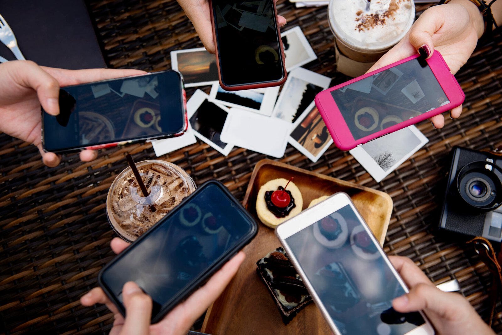 Upcoming Smart Phone Image by rawpixel.com on Freepik